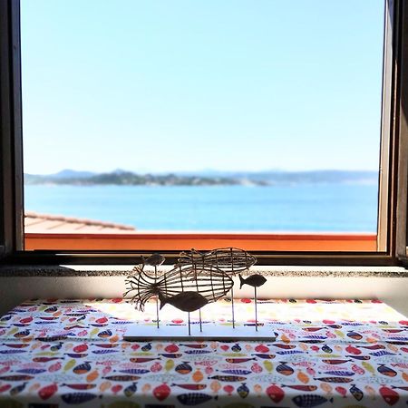 Appartamentino Panoramico...Con Finestra Sul Mare! La Maddalena  Eksteriør bilde