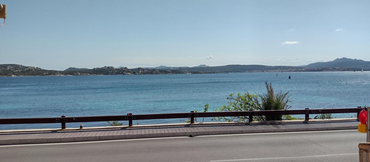Appartamentino Panoramico...Con Finestra Sul Mare! La Maddalena  Eksteriør bilde