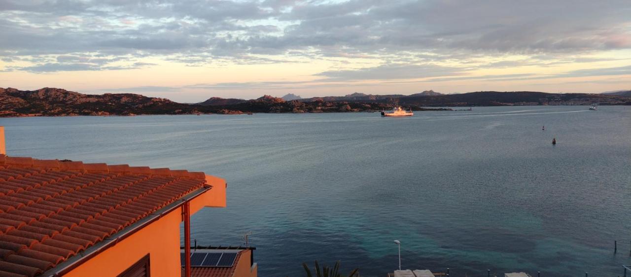 Appartamentino Panoramico...Con Finestra Sul Mare! La Maddalena  Eksteriør bilde