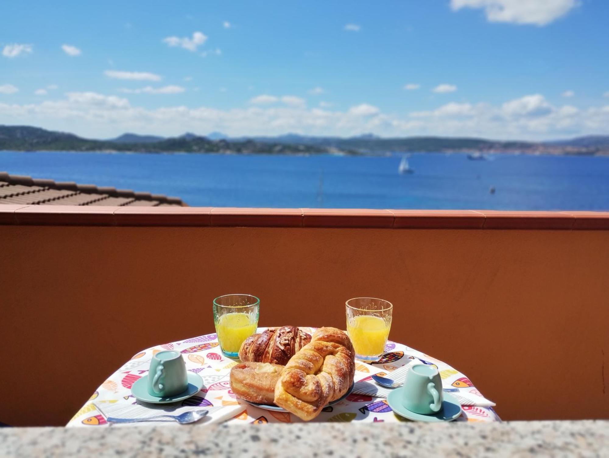 Appartamentino Panoramico...Con Finestra Sul Mare! La Maddalena  Eksteriør bilde
