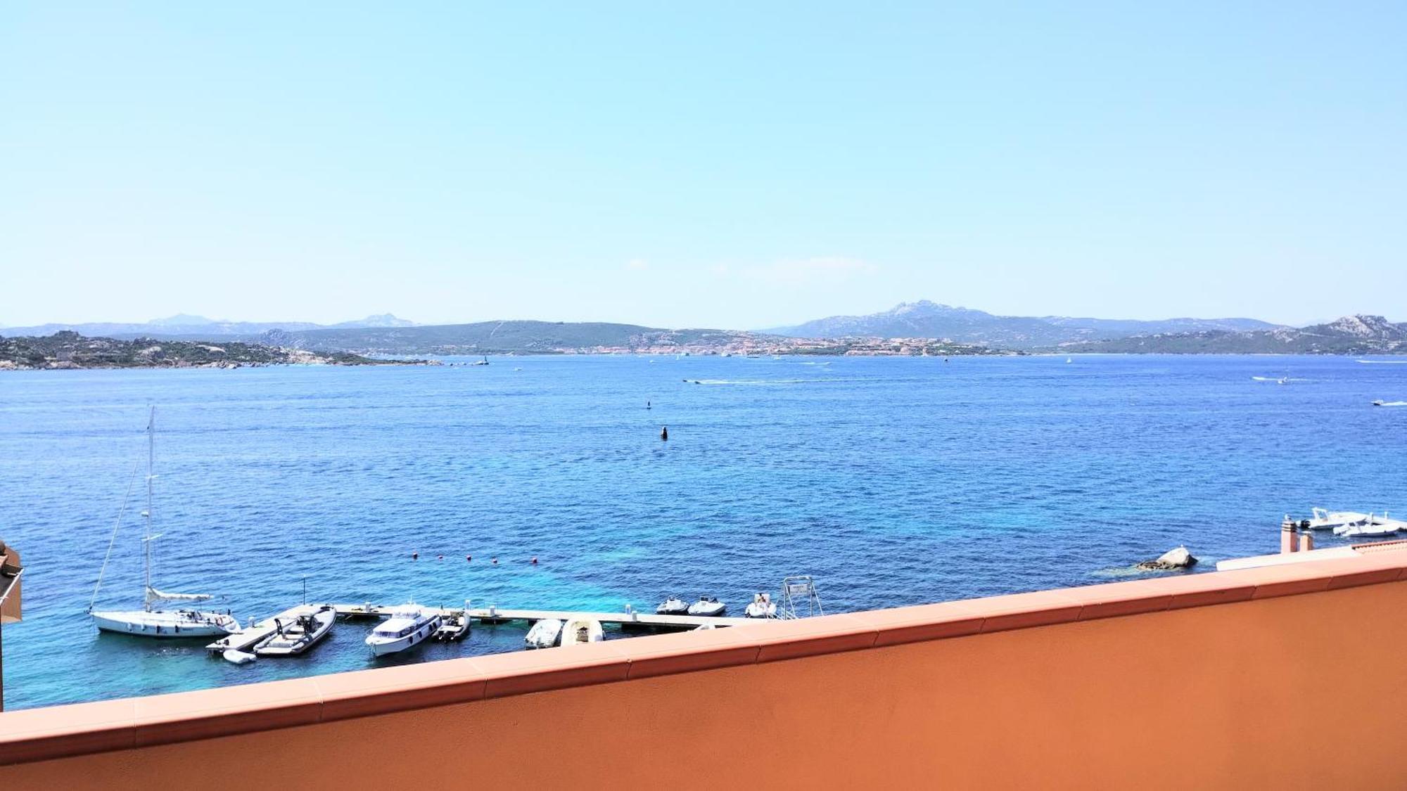 Appartamentino Panoramico...Con Finestra Sul Mare! La Maddalena  Eksteriør bilde